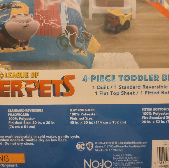 Warner Bros. DC Super Pets 4-Piece Toddler Bedding Set - Picture 8 of 9